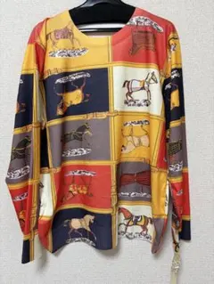 新品　今季　je crois soi（ジュ・クロワ・ソワ）長袖　ホース柄ニットのサムネイル