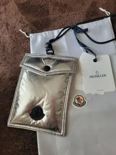 MONCLER スマホケース ショルダーストラップベルト銀 / 黒 - メルカリ
