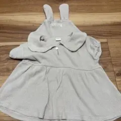 ウサギの耳付きベージュトップスtete a tete
