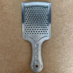 おろし金　ステンレス　ハンドグレーター　調理器具　用品　チーズ　野菜　すりおろしのサムネイル
