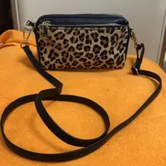 ヒョウ柄❣️合成皮革 ショルダーバッグ クラッチバッグ ハラコ　2way