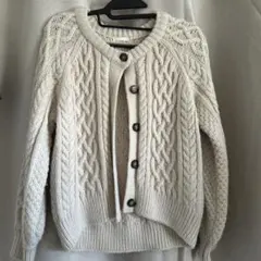 GU クリーム色 ケーブルニットカーディガン Sサイズ