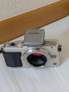 OLYMPUS E-PL5 本体 シルバーのサムネイル