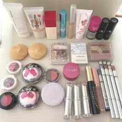 化粧品 大量まとめ売り コスメセット コスメ福袋