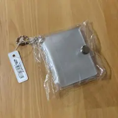 【新品・未開封】ミニ　シール帳　キーホルダー　透明　フォトアルバム