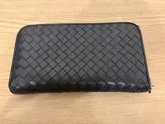 【定番人気】ボッテガヴェネタ 長財布 イントレチャート ラウンドジップ ブラック