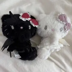 サンリオ　ハローキティ　マスコットホルダー　天使小悪魔デザイン　2点まとめ売り
