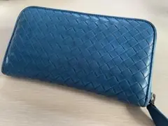 青いレザー編み込み長財布