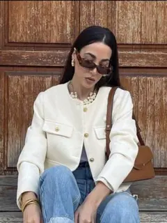 SHEIN ホワイト ノーカラージャケット 金ボタンのサムネイル