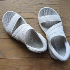 SKECHERS Slip-ins GO WALK スポーツサンダルのサムネイル