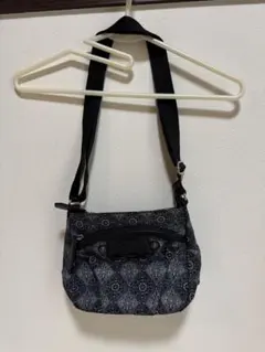 Item thumbnail for item 8d0717aa-4f71-48b8-bd0a-ec252ecfcb20