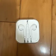 Apple EarPods with 3.5mm Plug