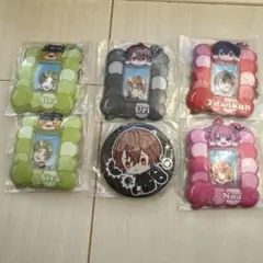 カラフルピーチ　ミニフォトケース5点セット&刺繍缶バッジ　新品未開封