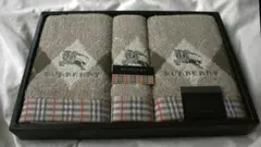 新品・未使用★バーバリー★フェイスタオル2枚、ウォッシュタオル1枚、3枚セット