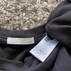GU Tシャツ