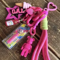 ♡じゃらじゃらキーホルダー　ピンク