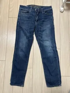 AMERICAN EAGLE OUTFITTERS