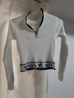 ホワイトリブニット ジッパー付き