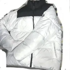 ダウンジャケット ホワイト×ブラック