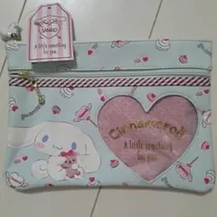 サンリオ　シナモロール　フラットポーチ　ケース　新品タグ付き　未使用　ハート