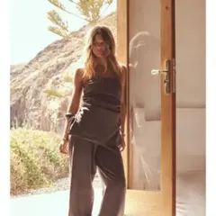 ZARA オフショルダー　トップス　茶色