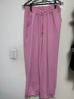ピンク ジャージ パンツ