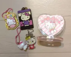 ハローキティ　ドロップチャーム　キャラパキキーホルダー