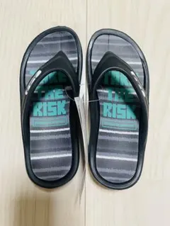 【新品未使用】ビーチサンダル 18㎝ 黒 男の子 ビーサン