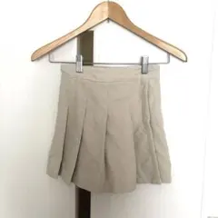 【GU】ベージュ プリーツスカート 風ショートパンツ