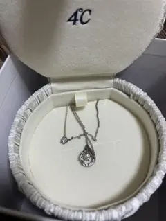 4℃ ネックレス シルバーカラー しずくモチーフ