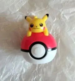 マクドナルド ハッピーセット ポケモン ピカチュウのモンスターボールローラー