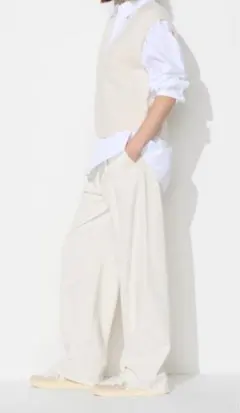 【ユニクロ】ドレープ デニム タックパンツ／丈長め