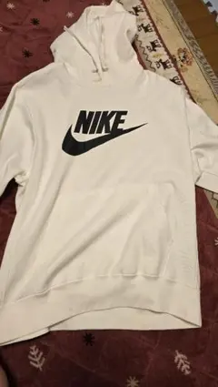 NIKE ホワイト フード付きパーカー　XL