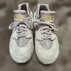 Item thumbnail for item 503928a3-c8ce-44cd-b51a-1b13134d12be