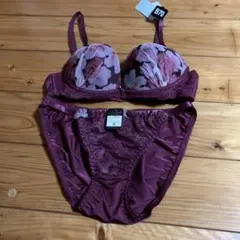 B70 ブラ＆ショーツMセット　ワインレッド　セクシー系　さ新品未使用