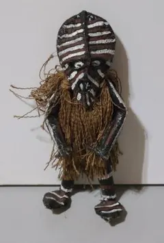 南アフリカ ハンドメイド ビーズ細工 人形 アフリカ民藝 魔除け - メルカリ