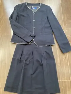 ノーカラー　ネイビー　Ｌ　クリーニング済み