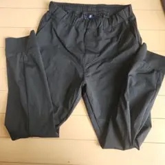 UNIQLO ブラック ロングパンツ 150サイズ