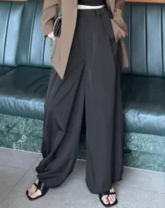 HARE 【LADIES】 DABOワイドパンツ フェイクレザー10 - メルカリ