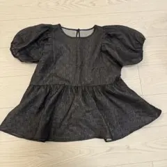 黒 パフスリーブ トップス