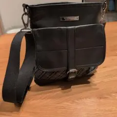 Burberry ショルダーバッグ ブラック