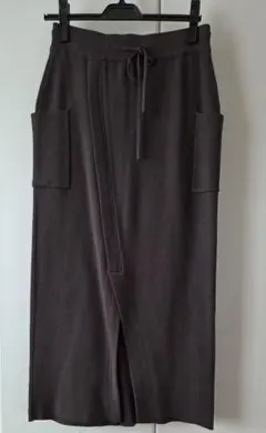 2025年最新】Yort スカートの人気アイテム - メルカリ