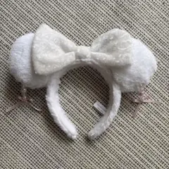 ディズニー　カチューシャ　ミニー　イヤリング　ホワイト ファー