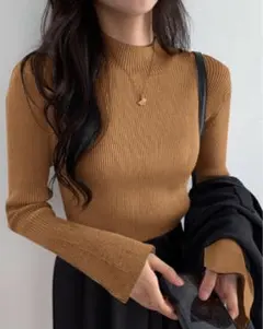 グレイル　ハイネックフレアスリーブリブニットトップス　キャメル