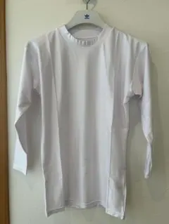 ホワイト 長袖 アンダーシャツ サイズO 新品