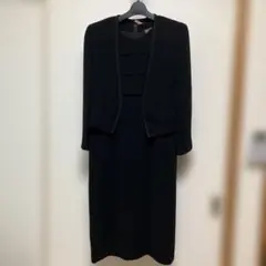 礼服　ブラックフォーマル　ワンピーススーツ　11号