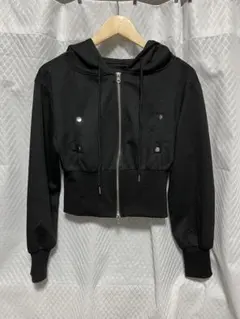 ブラック クロップドフードジャケット