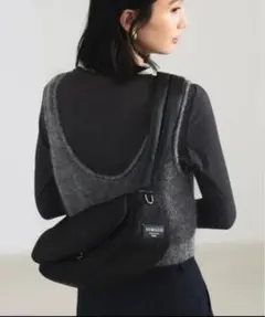 感謝セール【完売品・新品】NOMADIS LUCK ショルダーバッグ