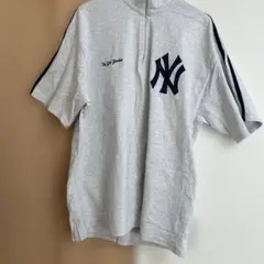 NYロゴ ハーフジップTシャツ グレー しわあとから取ります