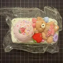 スクイーズ　くまケーキ